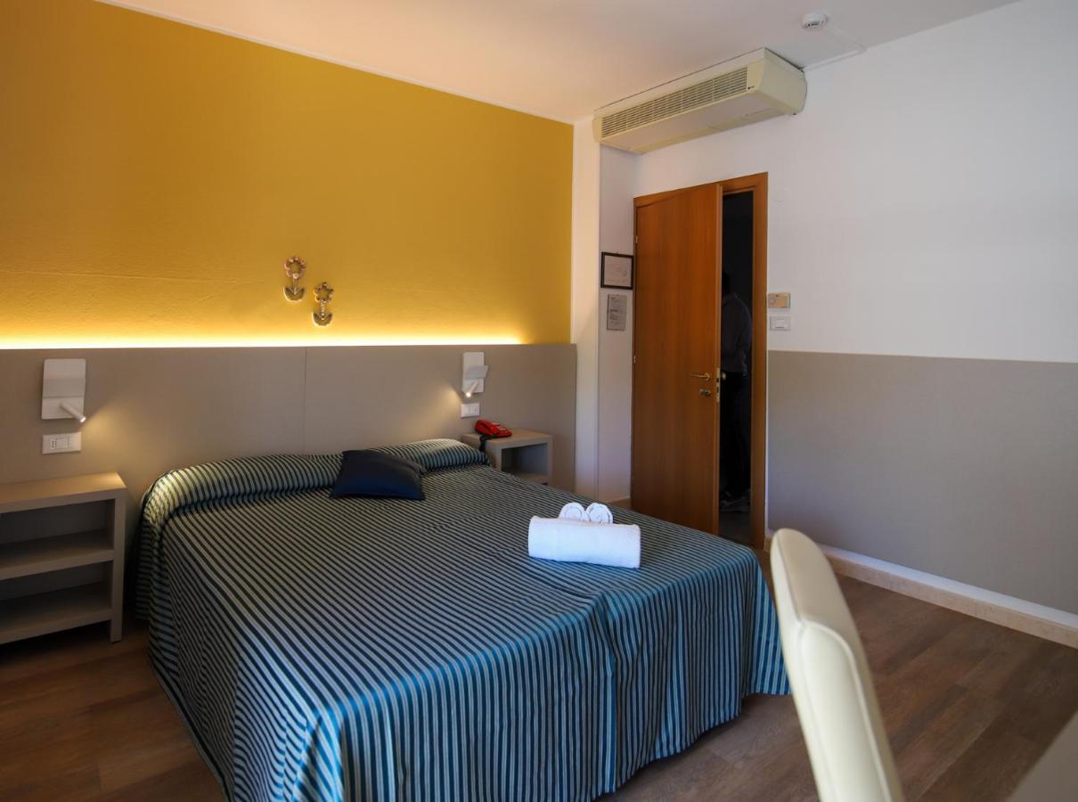 Hotel Stockholm Lido di Jesolo Eksteriør bilde