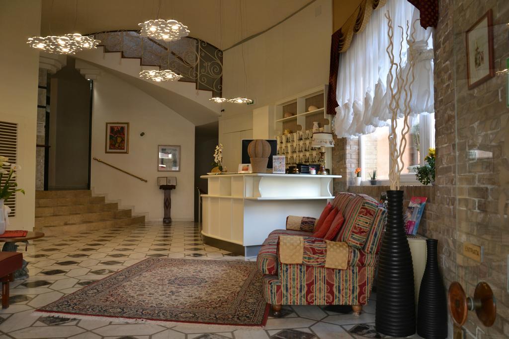 Hotel Stockholm Lido di Jesolo Eksteriør bilde