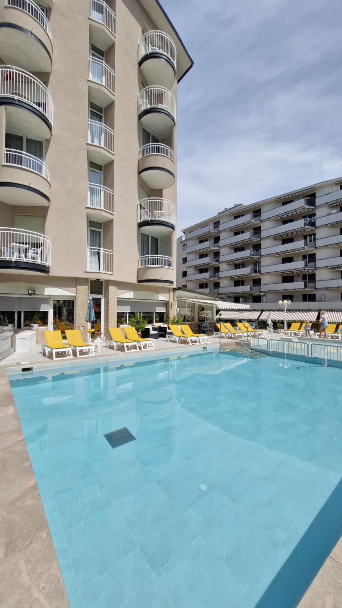 Hotel Stockholm Lido di Jesolo Eksteriør bilde