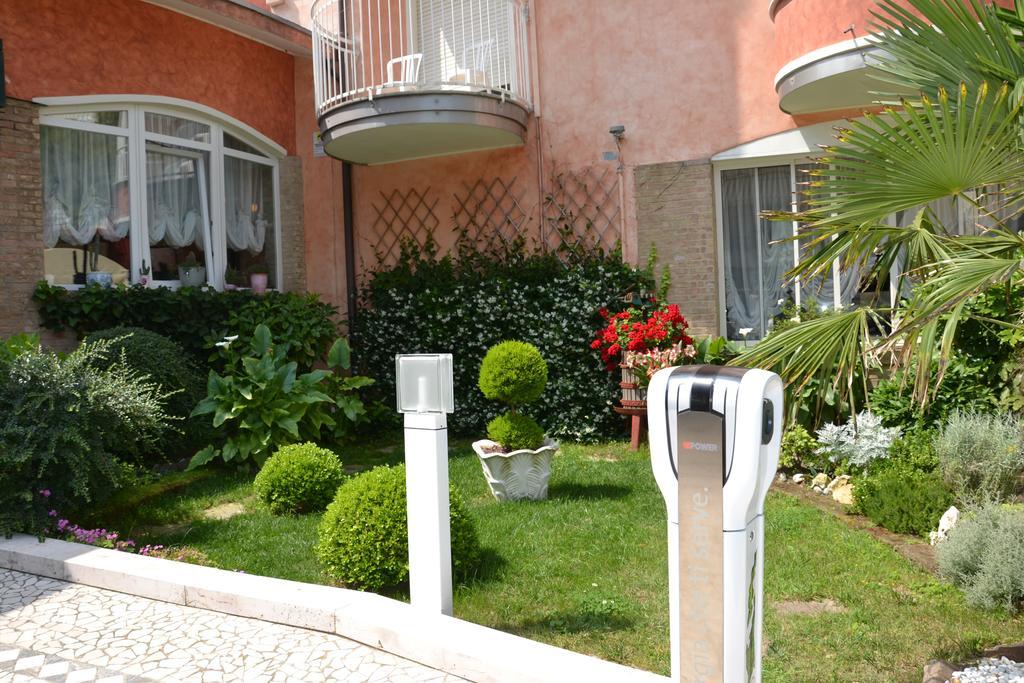 Hotel Stockholm Lido di Jesolo Eksteriør bilde