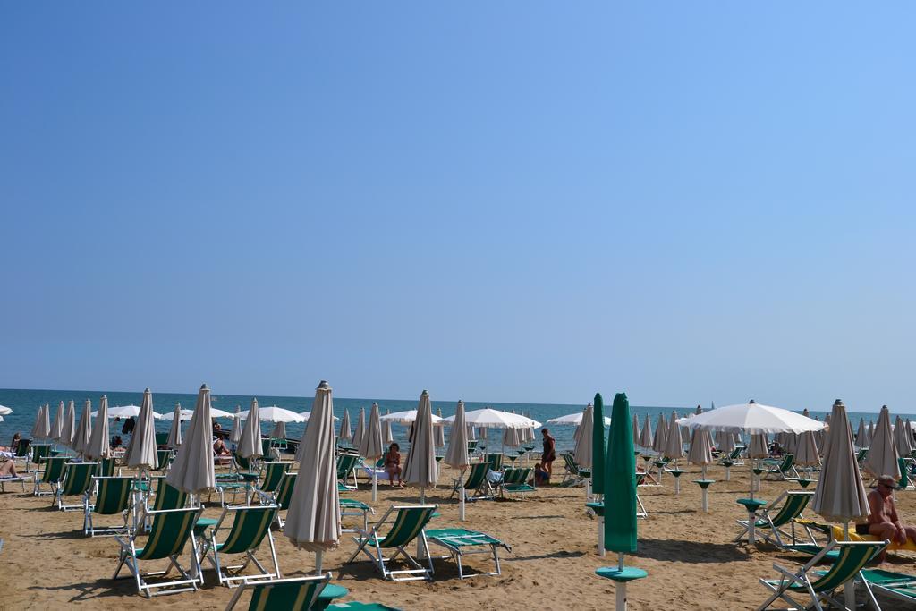 Hotel Stockholm Lido di Jesolo Eksteriør bilde
